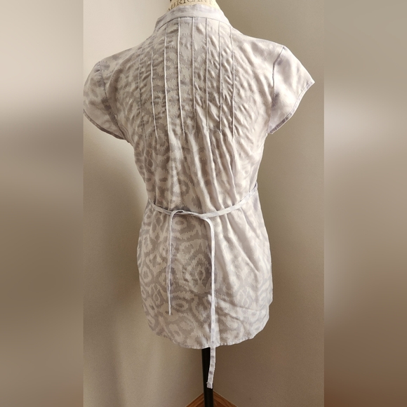 CALVIN KLEIN light blue belted blouse with ruffle in size S - Picture 4 of 6